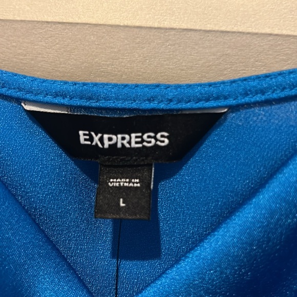 Express Top (NEW) - Picture 3 of 3